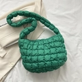 Bolso de nube verde acolchado en nailon con relleno y correa de hombro suave - Verde