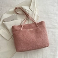Borsa tote rosa in simil agnello con toppa in pelle fashion e manici morbidi - Senza Ciondolo / Rosa