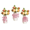 Etichette glitter rosa Classe 2024 appese a un vaso bianco con rose essiccate - Oro rosa