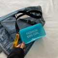 Moderna borsa a tracolla jelly blu lucido traslucido con stampa di lettere bianche - Blu