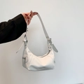 Bolso croissant de cuero PU suave blanco minimalista con herrajes de metal plateado - Blanco