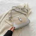 Borsa a tracolla in tela beige con finiture in pelle azzurra e fibbia in metallo dorato - Argento
