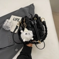 Sac seau en velours noir avec cordon, œillets dorés et breloque monstre en peluche - Noir Avec Pendentif