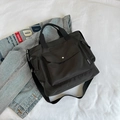 Sac fourre-tout noir à poches multiples avec bandoulière réglable et étiquette - Noir