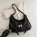 Schwarze Vintage-Umhängetasche für Damen mit silberner Schleife und Gurtband - Schwarz