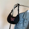 Sac hobo noir avec broderie papillon rose et bandoulière à volants tendance - Noir