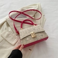 Sac bandoulière chic en paille blanche avec bordure rose rouge et broderie florale - Rose rosé