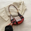Bolso de hombro tricolor a cuadros con correa de cuero marrón y herrajes dorados - Rojo