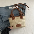 Bolso tote de paja tejida beige con asas de cuero marrón y correa de hombro a juego - Marrón Pequeño