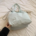 Borsa tote verde menta con coulisse in tessuto plissettato per il pendolarismo quotidiano - Verde