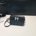Elegante zwarte PU-lederen crossbody tas met glittertextuur en zilveren strikgesp - Zwart