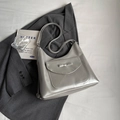 Borsa tote hobo grigio argento con dettaglio fiocco e finitura in ecopelle lucida - Standard / Argento