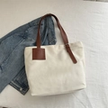 Sac fourre-tout minimaliste en toile blanche avec bandoulières en cuir marron - Blanc