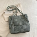 Grand sac cabas vintage gris-vert avec détail papillon et double bandoulière - Vert