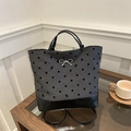 Borsa tote in tela a pois con base in pelle nera e dettaglio decorativo con fiocco - Farfalla Nera