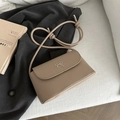 Sac bandoulière beige minimaliste avec nœud décoratif en métal et bandoulière - Kaki