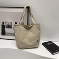 Borsa tote minimalista in nylon beige con grande capacità e dettagli di cucitura verticali - Cachi
