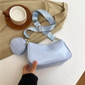 Bolso sobaco minimalista azul claro con correa ancha y monedero redondo a juego - Azul
