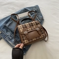 Sac à dos vintage marron à carreaux avec broderie de dessin animé et boucles argent - Carreaux Bruns (Nœud)