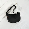 Minimalistische zwarte nylon halve maan crossbodytas met verstelbare schouderriem - Zwart