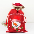Roter Weihnachtsbeutel aus Sackleinen mit Schneemann-Stickerei und Kordelzug-Verschluss - Kleine Größe Gestickt Schneemann (190407-B)