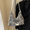 Bolso tote grande de lona a rayas blanco y negro con correas crema para uso diario - Negro