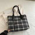 Bolso tote de cuadros en blanco y negro con asas de cuero para el uso diario - Negro