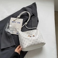 Weiße Beuteltasche mit schwarzen Punkten und buntem Welpen-Stickereien für Damen - Gebrochenes Weiß