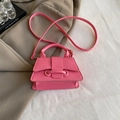 Mini-Handtasche aus pinkem Leder mit Lychee-Muster, Tragegriff und Umhängeriemen - Rosarot