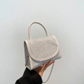 Silberne Strass-Mini-Handtasche mit Zylindergriff für Abendveranstaltungen und Partys - Weiß