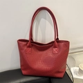 Bolso tote rojo de cuero trenzado para mujer con diseño minimalista de gran capacidad - Rojo