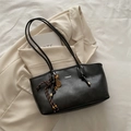 Sac fourre-tout noir avec lettrage FASHION, charm de tennis et détails de corde tressée - Avec Pendentif / Noir