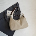 Borsa tote minimalista in pelle scamosciata beige con tracolla marrone da ufficio - Bianco Sporco