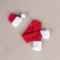 Set mini decorazioni natalizie con sciarpa e cappello rosso in tessuto non tessuto - Set Cappello e Sciarpa di Babbo Natale (Wine Hat Scarf Set)