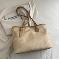 Grand sac cabas beige avec bordure marron et longues bandoulières pour un look élégant - Sans Pendentif / Kaki
