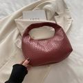 Borsa hobo intrecciata rosso vino scuro con elegante trama in pelle e zip in metallo - Rosso
