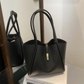 Sac fourre-tout noir minimaliste avec boucle dorée et doubles bandoulières - Noir