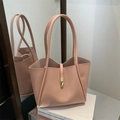 Borsa tote grande rosa cipria da donna minimalista con elegante dettaglio in oro - Rosa