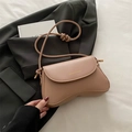 Borsa a tracolla kaki minimalista con base curva e sottile tracolla con nodo elegante - Cachi