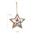 Stella di Natale in legno con gnomo, cappello rosso e scritta XMAS da appendere - Stella a cinque punte