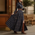 Détail d'une élégante robe longue à carreaux bleu marine et marron avec fentes latérales - 3XL / Bleu foncé