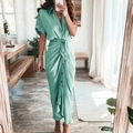 Robe chemise élégante en satin vert menthe avec manches courtes et ceinture pour un look chic - S / Vert clair