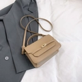 Sac à main tendance en cuir camel avec fermoir doré et bandoulière pour femme élégante - Kaki