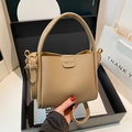 Chic beige lychee pattern bucket bag with fixed top handle and gold fashion hardware - No Pendant / Khaki
