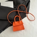 Mini sac à main carré orange vif en cuir avec grande poignée et bandoulière amovible - Orange