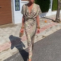 Κομψό γυναικείο μίνι φόρεμα με V λαιμόκοψη, animal print σχέδιο και κόμπο στη μέση - S / Πράσινο Λεοπάρ Σχέδιο