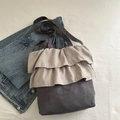 Geplooide balletstijl draagtas met grijze basis en beige gelaagde ruches decor - donkergrijs