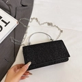 Funkelnde schwarze Abendtasche mit Strasssteinen, silbernem Metallgriff und Kette - Schwarz