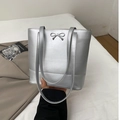 Borsa tote argento minimalista con finitura metallica e dettaglio fiocco da donna - Argento Metallico / Argento