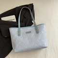 Sac fourre-tout bleu clair avec broderie florale et bandoulière en cuir pour femme - Bleu